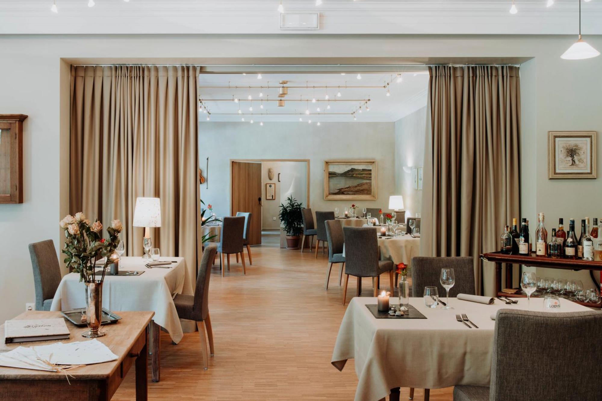 Hotel Restaurant Le Cigalon Waldbillig 外观 照片